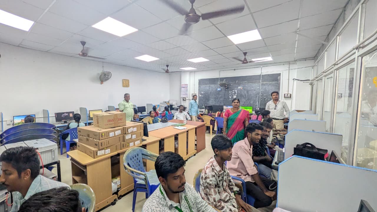 CLP Computer Laboratory – View 2